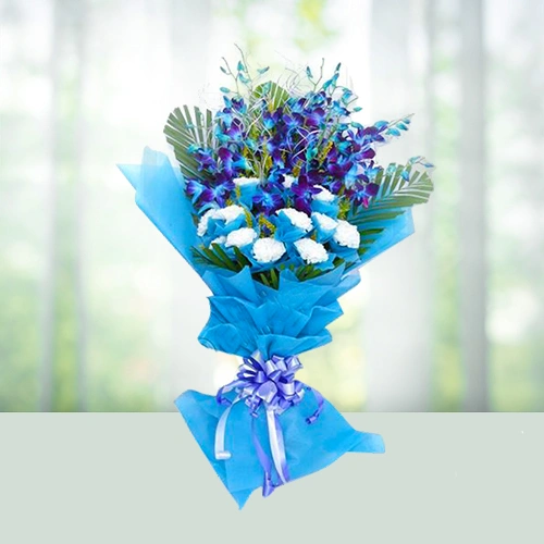 135-bouquet-12-white-carnations-with-6-blue-orhids-flowershopindia