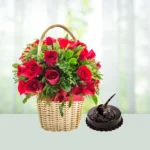 15-red-roses-half-kg-chocolate-cake-flowershopindia