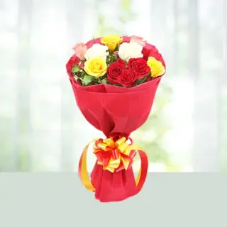 Send Flowers Bouquet 10 Mix Roses Gift Online in India